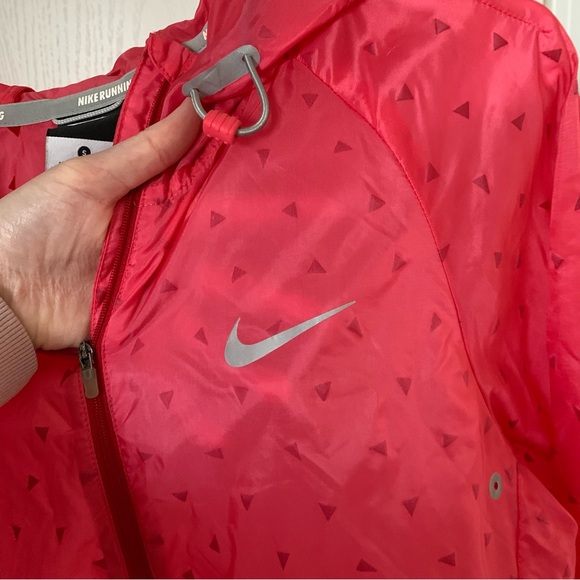 Nike Running Windbreaker - Picture 2 of 5